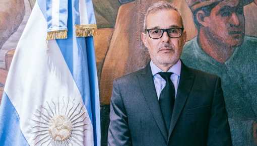 Russo esquiva a la Justicia en la causa por la interrupción de medicamentos oncológicos