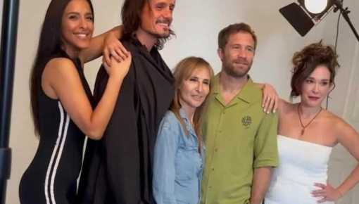 Asaltaron a famosos y les pidieron saludos en video