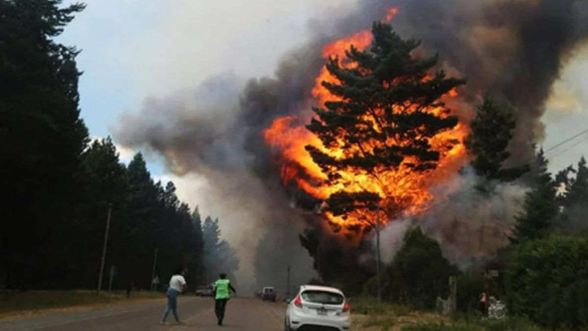 El fuego no se detiene: en Bariloche y Epuyén ya se consumieron 11 mil hectáreas