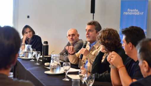 Massa llamó a la unidad: &ldquo;El momento amerita que no haya egos ni caprichos&rdquo;