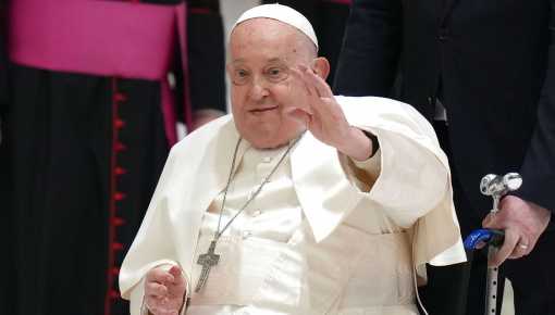 El médico del Papa contó cómo fueron sus últimos momentos de vida