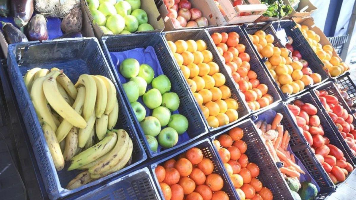 Baja el consumo de frutas y hay preocupación entre los productores