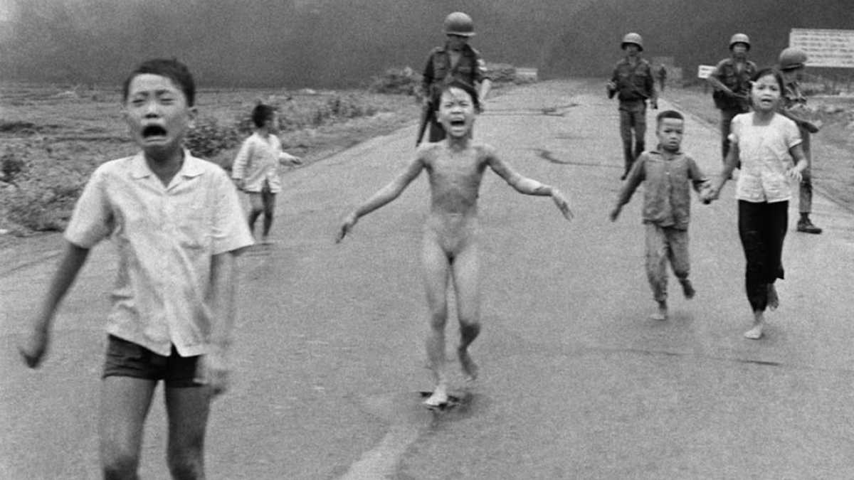 Desconcierto: tras cinco décadas el World Press Photo suspende la autoría de una icónica foto