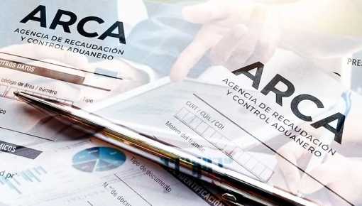 Traspié en la recaudación fiscal: preocupa al gobierno la caída del IVA