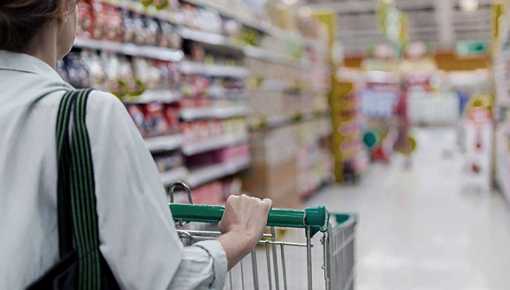 El consumo masivo volvió a caer en mayo