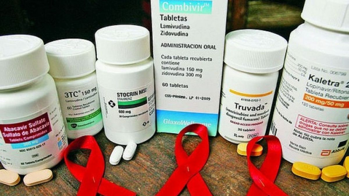 Ahora el Gobierno frena la entrega de medicación a personas con VIH