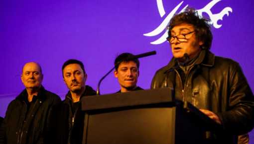 Tras la dura derrota, Milei suspendió su viaje a Madrid