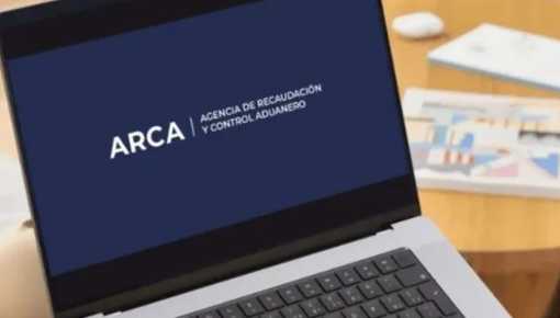 Golpe a la clase media: analizan eliminar Monotributo y bajar piso de Ganancias