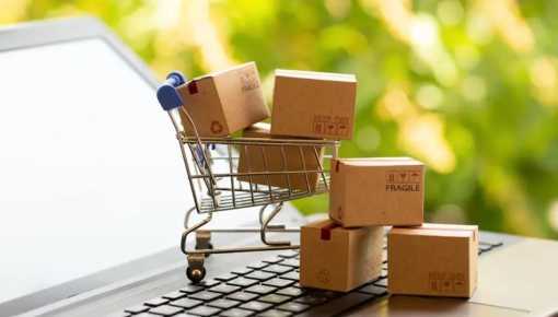Fuga sin límite: las compras de argentinos al exterior crecieron casi 300%