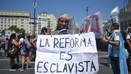 Reforma esclavista: desde hoy rigen las jornadas de hasta 12 horas diarias