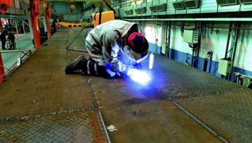 La industria inició 2026 con caída generalizada