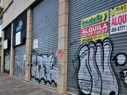 Aumentó un 38,5% la cantidad de locales vacíos en CABA
