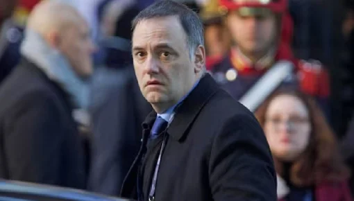 Denunciaron penalmente a Adorni por el viaje de su esposa en el avión presidencial