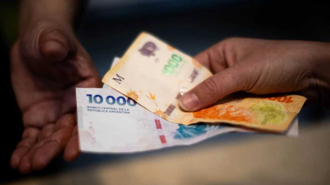 La inflación sigue superando a los salarios pretendidos y profundiza las diferencias laborales