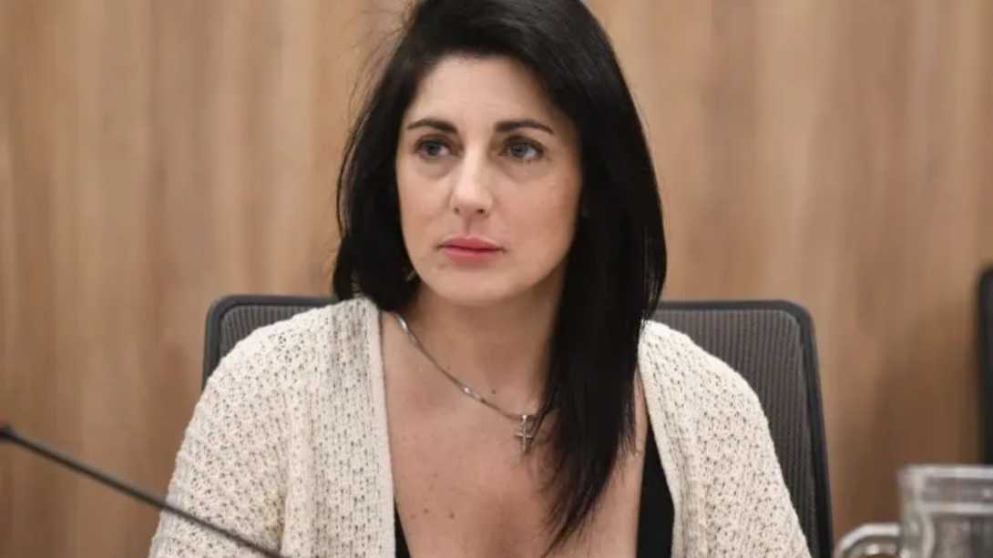 Papelón de una diputada libertaria: cree que todavía existe Checoslovaquia