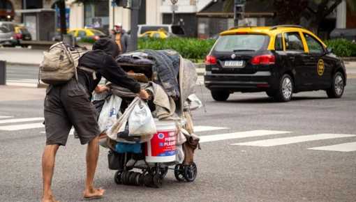Advertencia de la UCA: la baja de la pobreza es una 