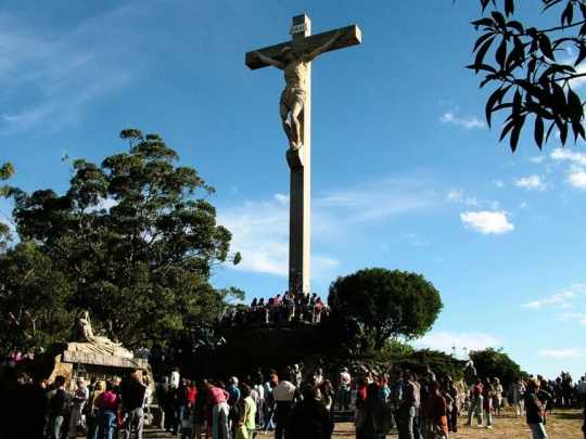 Semana Santa con ajuste: suben los viajes, pero cae el consumo y se acortan las escapadas