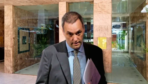 Citan a declarar a las cuatro mujeres que supuestamente le prestaron a Adorni