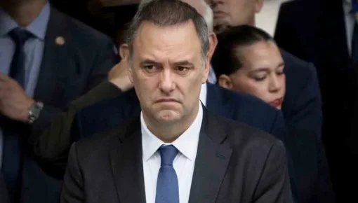 Más críticas a Adorni dentro de LLA: es 