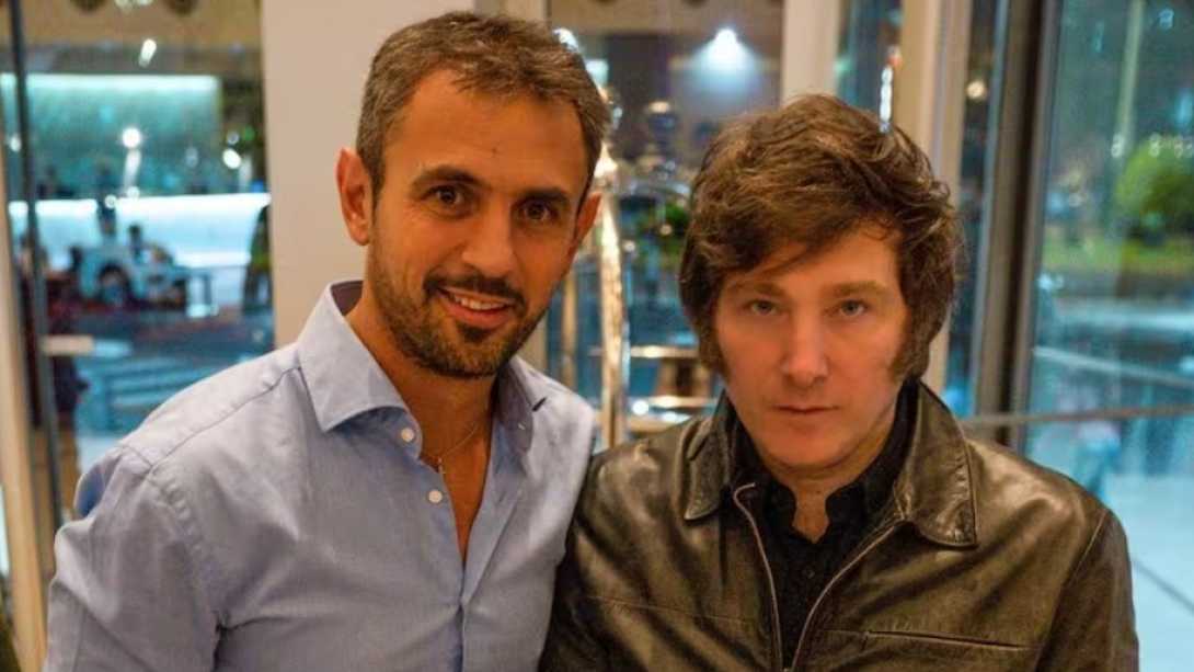 Explosiva interna libertaria: Santiago Caputo expuso a Martín Menem por una cuenta troll