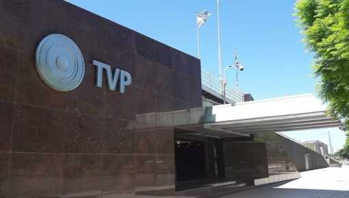 El Gobierno asegura la TV Pública para el Mundial y profundiza la embestida contra la AFA