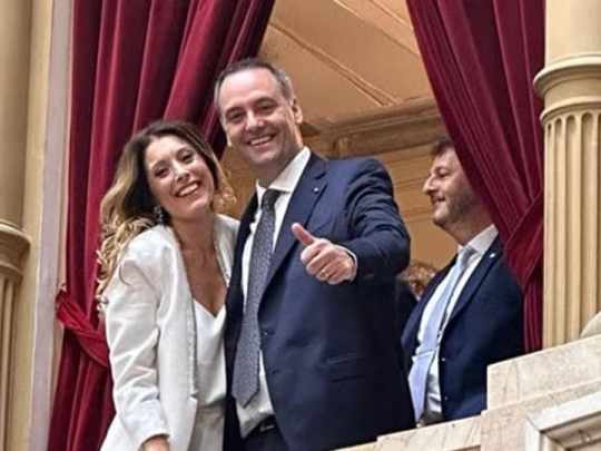 Adorni y su esposa gastaron más de $85 millones con tarjeta en 2025