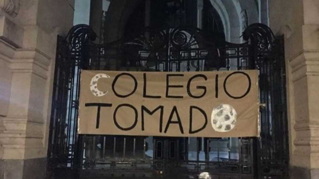 Reclamo estudiantil: toman el Nacional Buenos Aires y el Pellegrini