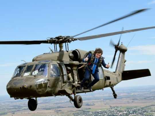 Milei compra 10 helicópteros usados a EEUU y una empresa israelí los va a reparar