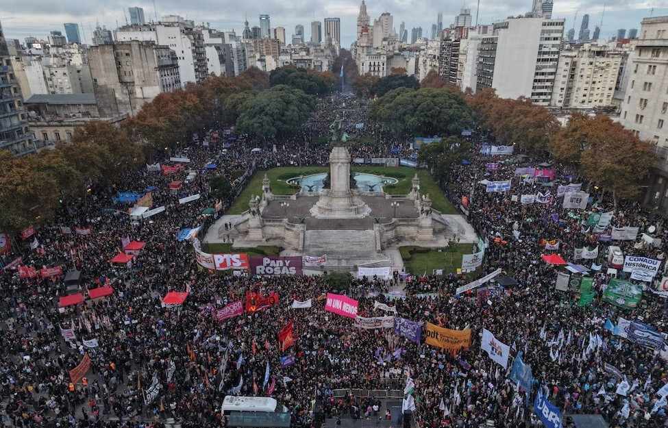 Una multitud ante el Congreso este 3J