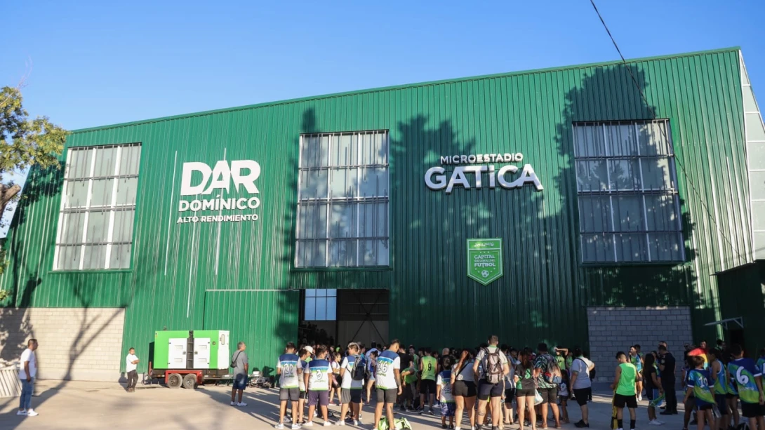 Confirmado: Avellaneda se prepara para despedir al Indio Solari en el Polideportivo Gatica