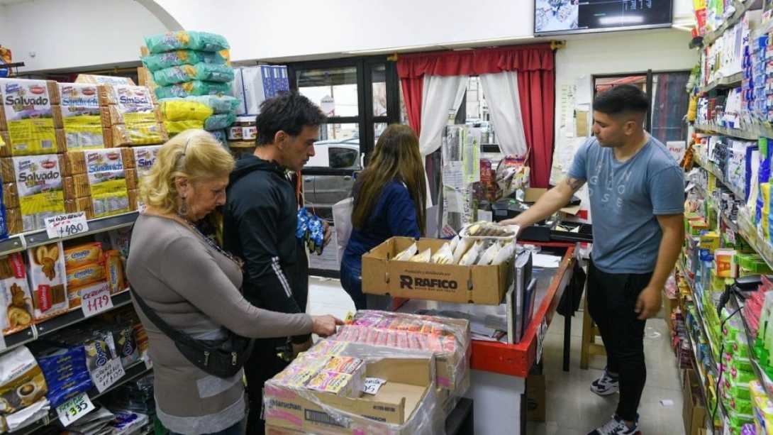 Las ventas minoristas bajaron 1,2% interanual en mayo