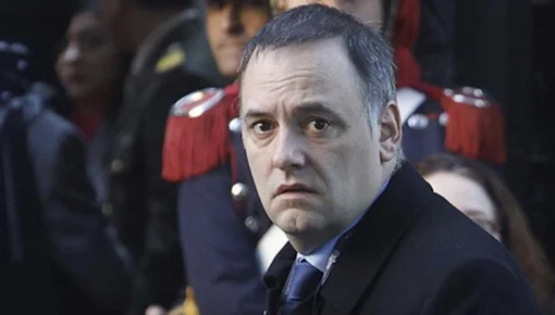 Adorni acorralado: ordenan nuevas medidas de prueba