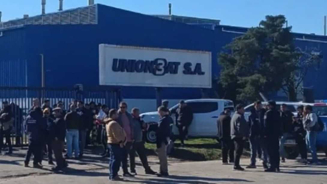 Empresa Union Bat despidió a la totalidad de su personal sin previo aviso