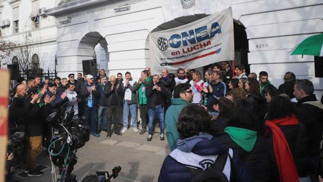 Fuerte cuestionamiento al vaciamiento de la CNEA