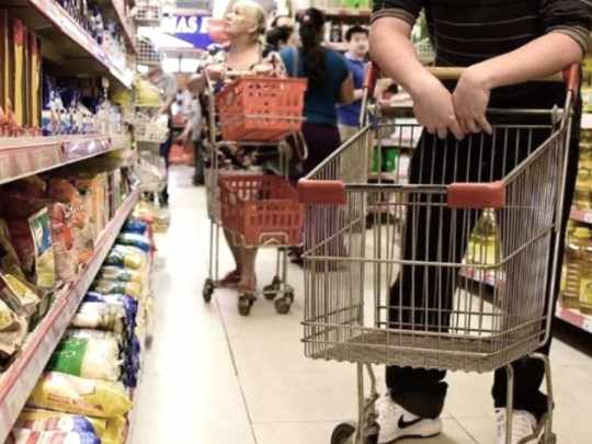 El consumo familiar sigue en caída: las facturas ganan terreno y golpean el bolsillo