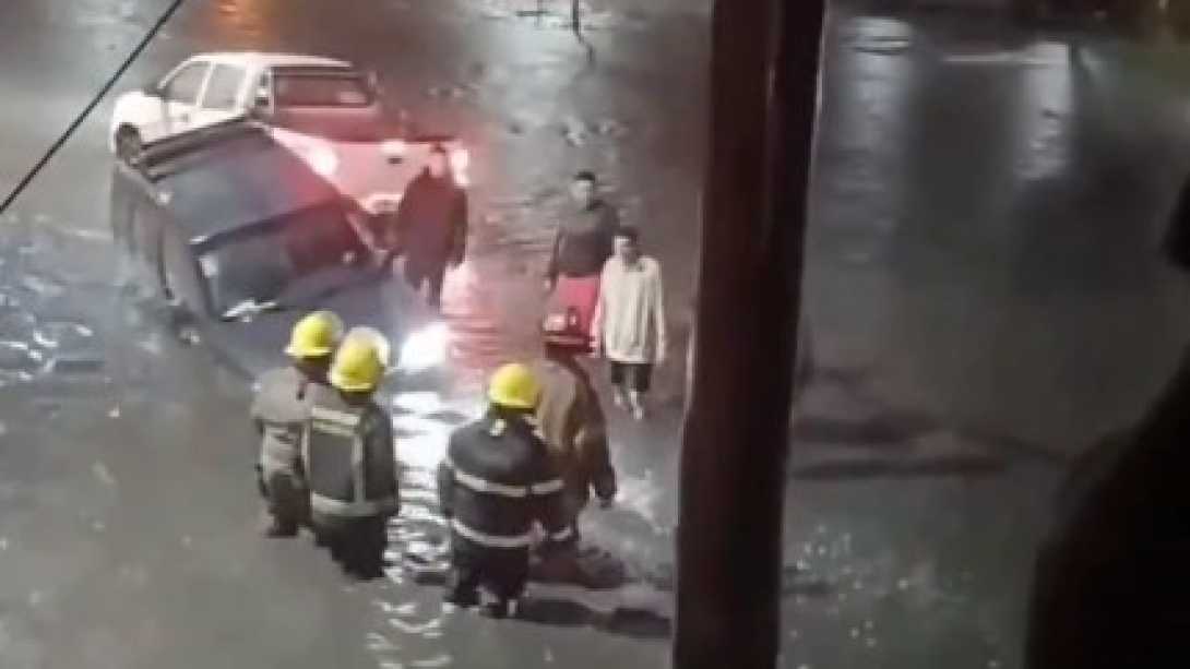 Fuerte temporal que golpeó al AMBA: inundaciones, cortes de luz y caos tras una noche de tormentas