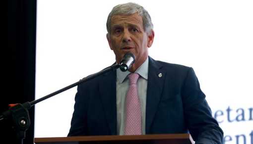 Deportes: renuncia de un alto funcionario con fuertes críticas