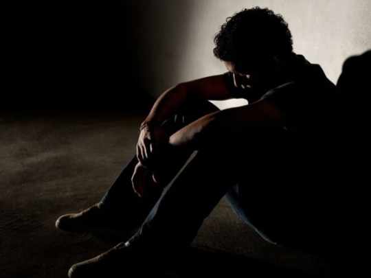 UBA presentó una guía para la detección temprana del riesgo suicida en jóvenes