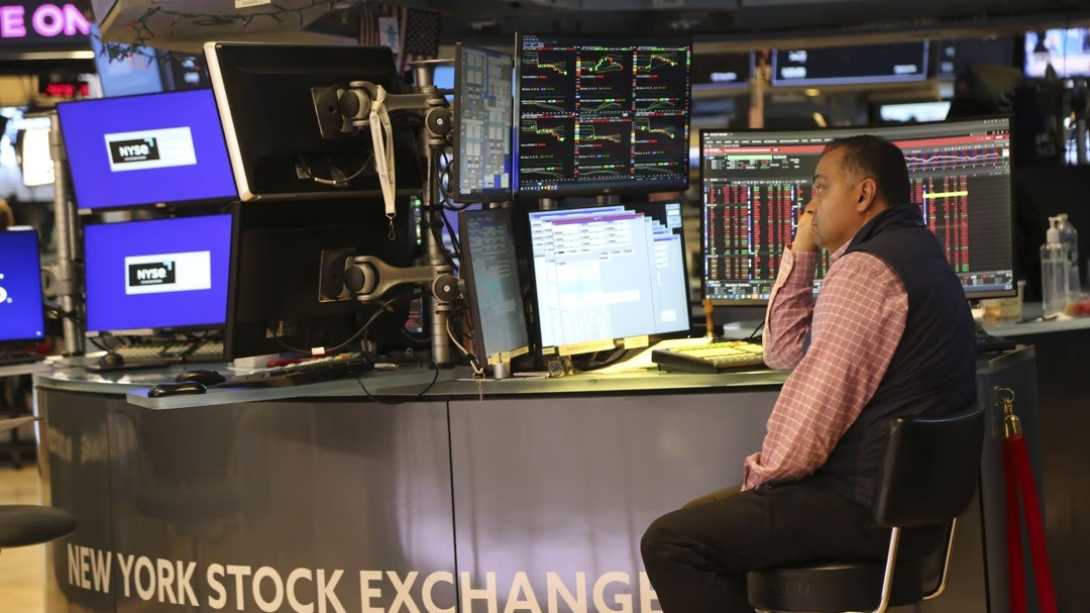 El riesgo país volvió a superar los 630 puntos y cayeron 5% las acciones