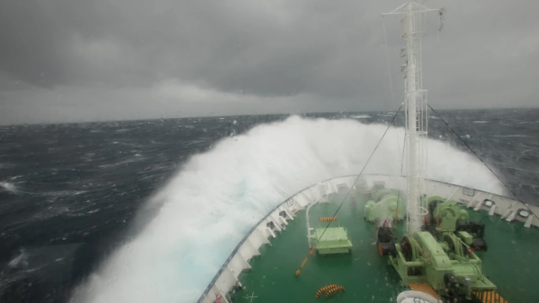 Tensión entre Argentina y Chile: alertan por un buque que navegará hacia Malvinas y temen un incidente