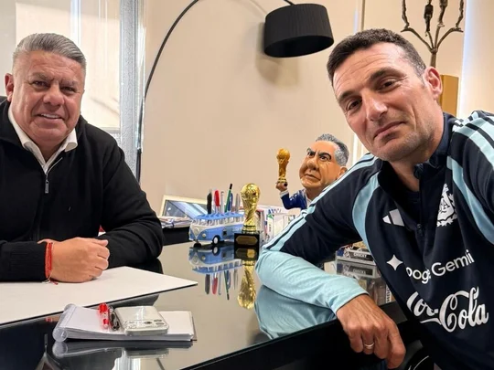 Scaloni acordó su continuidad como entrenador de la Selección